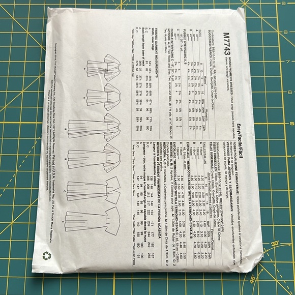 McCall Sewing Pattern - Dress M7743 - Picture 2 of 7